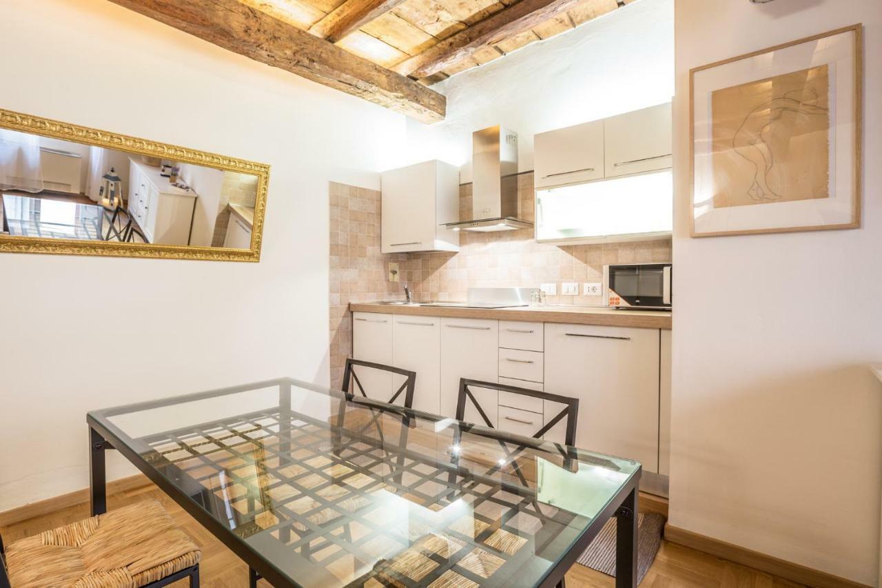Palazzo Bocchi - The Place Apartments Bologna Exteriör bild