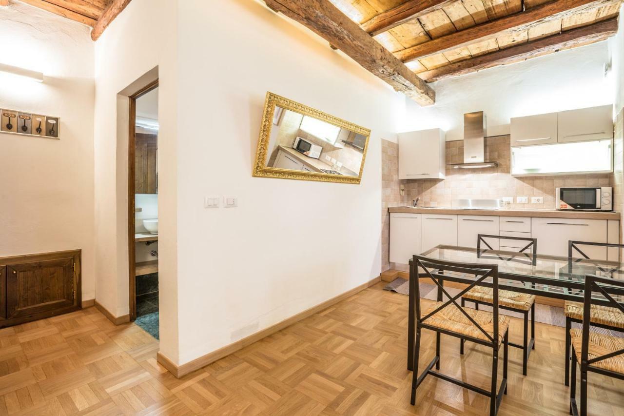 Palazzo Bocchi - The Place Apartments Bologna Exteriör bild